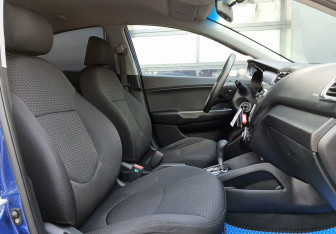 Подержанный автомобиль Kia Rio Sedan 2012 года (21 фото)