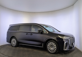 Подержанный автомобиль Voyah Dream 2023 года (3 фото)