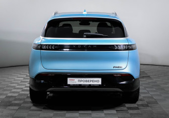 Подержанный автомобиль Voyah Free 2023 года (6 фото)