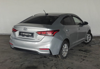 Подержанный автомобиль Hyundai Solaris Sedan 2017 года (6 фото)