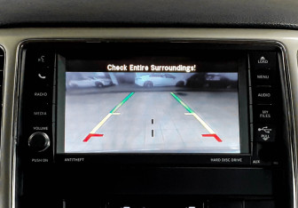 Подержанный автомобиль Jeep Grand Cherokee 2012 года (14 фото)