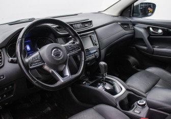 Подержанный автомобиль Nissan Qashqai 2021 года (9 фото)