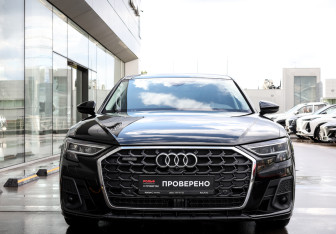 Подержанный автомобиль Audi A8 2023 года (2 фото)