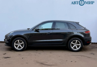 Подержанный автомобиль Porsche Macan 2020 года (8 фото)