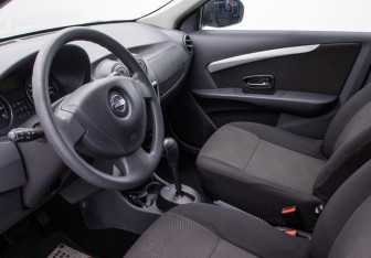 Подержанный автомобиль Nissan Almera Sedan 2018 года (10 фото)