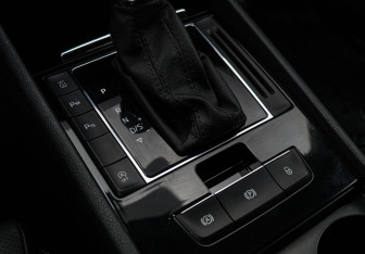 Подержанный автомобиль Skoda Superb Liftback 2020 года (24 фото)