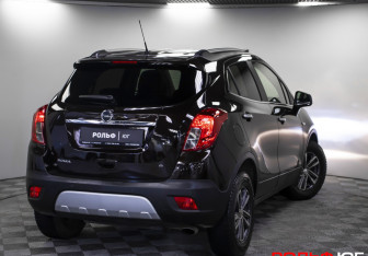 Подержанный автомобиль Opel Mokka 2013 года (21 фото)