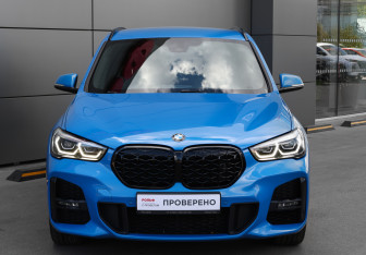 Подержанный автомобиль BMW X1 2019 года (2 фото)