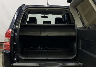 Подержанный автомобиль Suzuki Grand Vitara 2011 года (10 фото)
