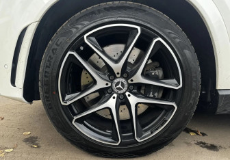 Подержанный автомобиль Mercedes-Benz GLE 2019 года (19 фото)