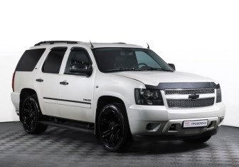 Подержанный автомобиль Chevrolet Tahoe 2012 года (3 фото)