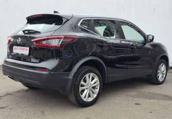 Подержанный автомобиль Nissan Qashqai 2021 года (5 фото)