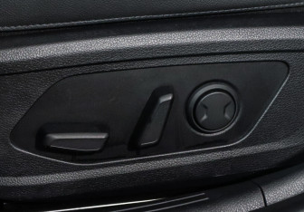 Подержанный автомобиль Kia K5 2021 года (14 фото)