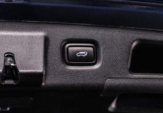 Подержанный автомобиль Hyundai Santa Fe 2019 года (23 фото)