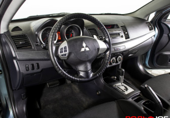 Подержанный автомобиль Mitsubishi Lancer Sedan 2007 года (16 фото)