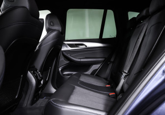 Подержанный автомобиль BMW X3 2018 года (11 фото)