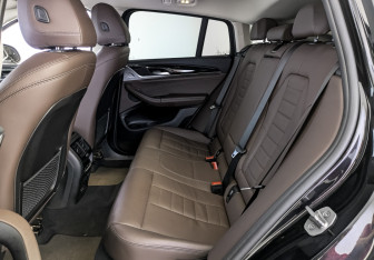 Подержанный автомобиль BMW X4 2022 года (18 фото)