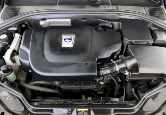 Подержанный автомобиль Volvo XC60 2012 года (9 фото)