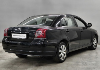 Подержанный автомобиль Toyota Avensis Sedan 2007 года (5 фото)