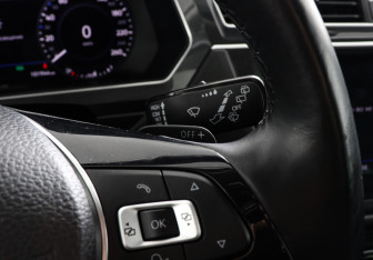 Подержанный автомобиль Volkswagen Tiguan 2017 года (15 фото)