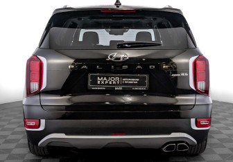 Подержанный автомобиль Hyundai Palisade 2022 года (6 фото)