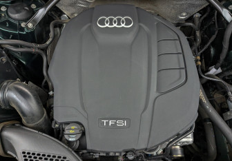 Подержанный автомобиль Audi Q5 2019 года (9 фото)