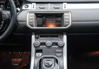 Подержанный автомобиль Land Rover Range Rover Evoque 2012 года (13 фото)
