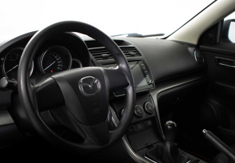 Подержанный автомобиль Mazda 6 Sedan 2012 года (9 фото)