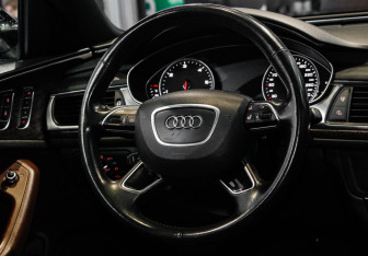 Подержанный автомобиль Audi A6 Sedan 2018 года (13 фото)