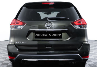 Подержанный автомобиль Nissan X-Trail 2018 года (6 фото)