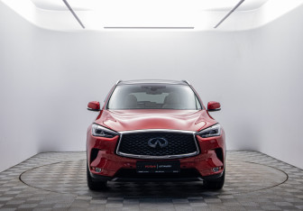 Подержанный автомобиль Infiniti QX50 2019 года (2 фото)