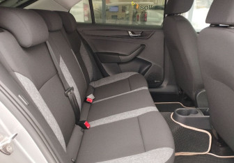 Подержанный автомобиль Skoda Rapid Liftback 2020 года (11 фото)