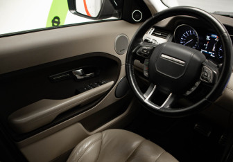 Подержанный автомобиль Land Rover Range Rover Evoque 2012 года (16 фото)