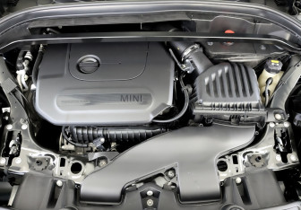 Подержанный автомобиль MINI Countryman 2019 года (13 фото)