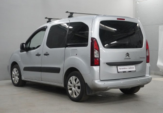 Подержанный автомобиль Citroen Berlingo 2021 года (6 фото)