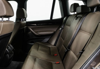 Подержанный автомобиль BMW X3 2012 года (13 фото)