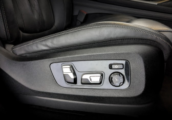 Подержанный автомобиль BMW X7 2019 года (27 фото)
