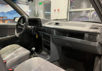 Подержанный автомобиль Daewoo Nexia Sedan 2005 года (7 фото)