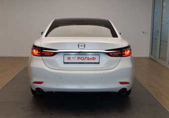 Подержанный автомобиль Mazda 6 Sedan 2021 года (5 фото)