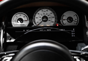 Подержанный автомобиль Rolls-Royce Wraith 2018 года (25 фото)