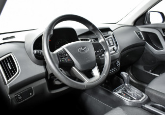 Подержанный автомобиль Hyundai Creta 2020 года (11 фото)