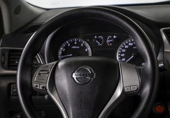 Подержанный автомобиль Nissan Sentra Sedan 2014 года (13 фото)