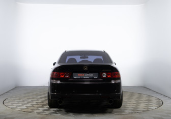 Подержанный автомобиль Honda Accord Sedan 2007 года (6 фото)