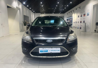 Подержанный автомобиль Ford Focus Hatchback 2008 года (2 фото)