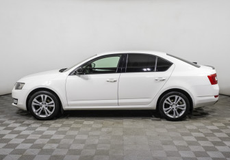 Подержанный автомобиль Skoda Octavia Liftback 2014 года (8 фото)