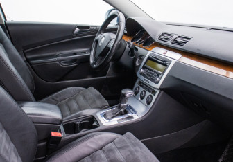 Подержанный автомобиль Volkswagen Passat Sedan 2008 года (9 фото)