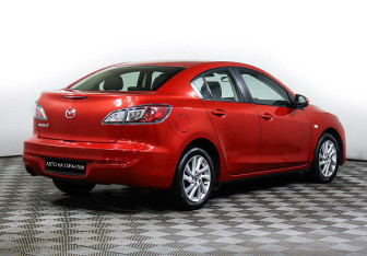 Подержанный автомобиль Mazda 3 Sedan 2012 года (5 фото)