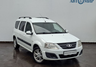 Подержанный автомобиль LADA (ВАЗ) Largus Wagon 2014 года (3 фото)