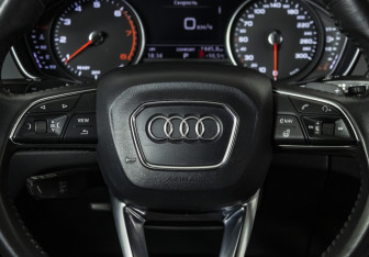 Подержанный автомобиль Audi Q5 2017 года (11 фото)