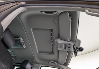 Подержанный автомобиль Volkswagen Multivan 2012 года (23 фото)